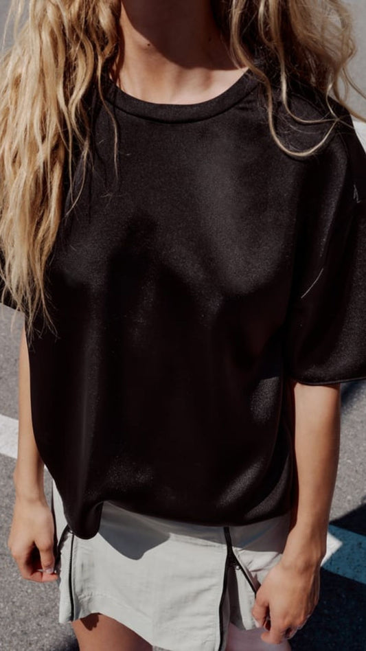 Camisa negra satinada